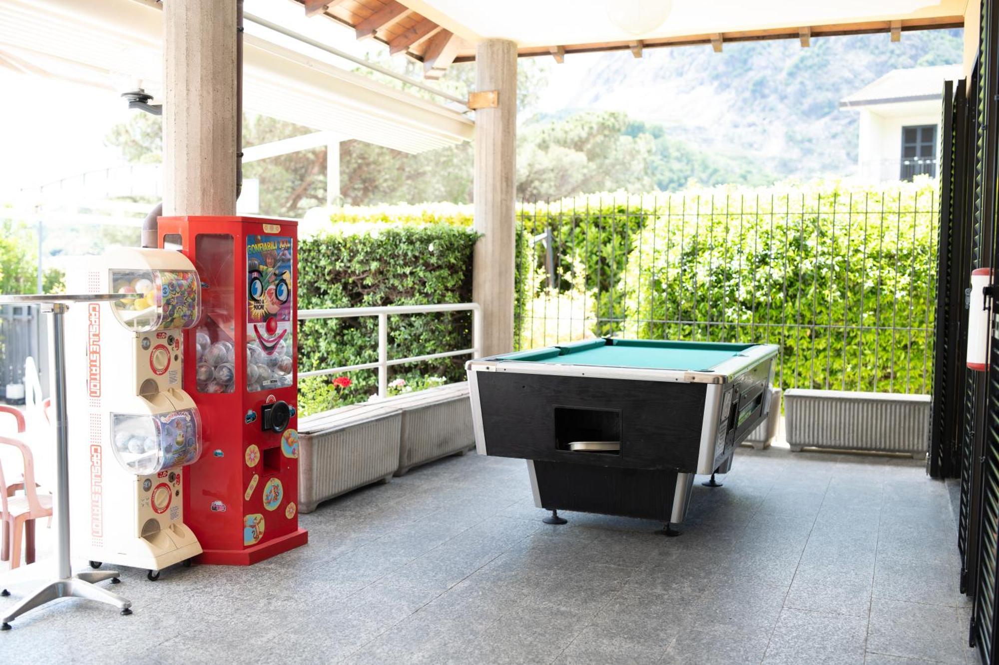 Camping Residence & Lodge Orchidea Baveno Exterior photo